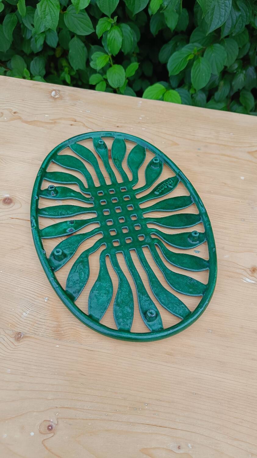 Cast iron trivet