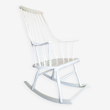 Rocking chair Grandessa de Lena Larsson pour Nesto.