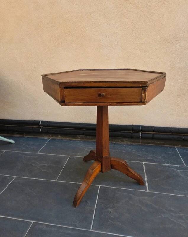 Table d'appoint guéridon vintage en bois de qualité ancien