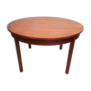 Table style scandinave