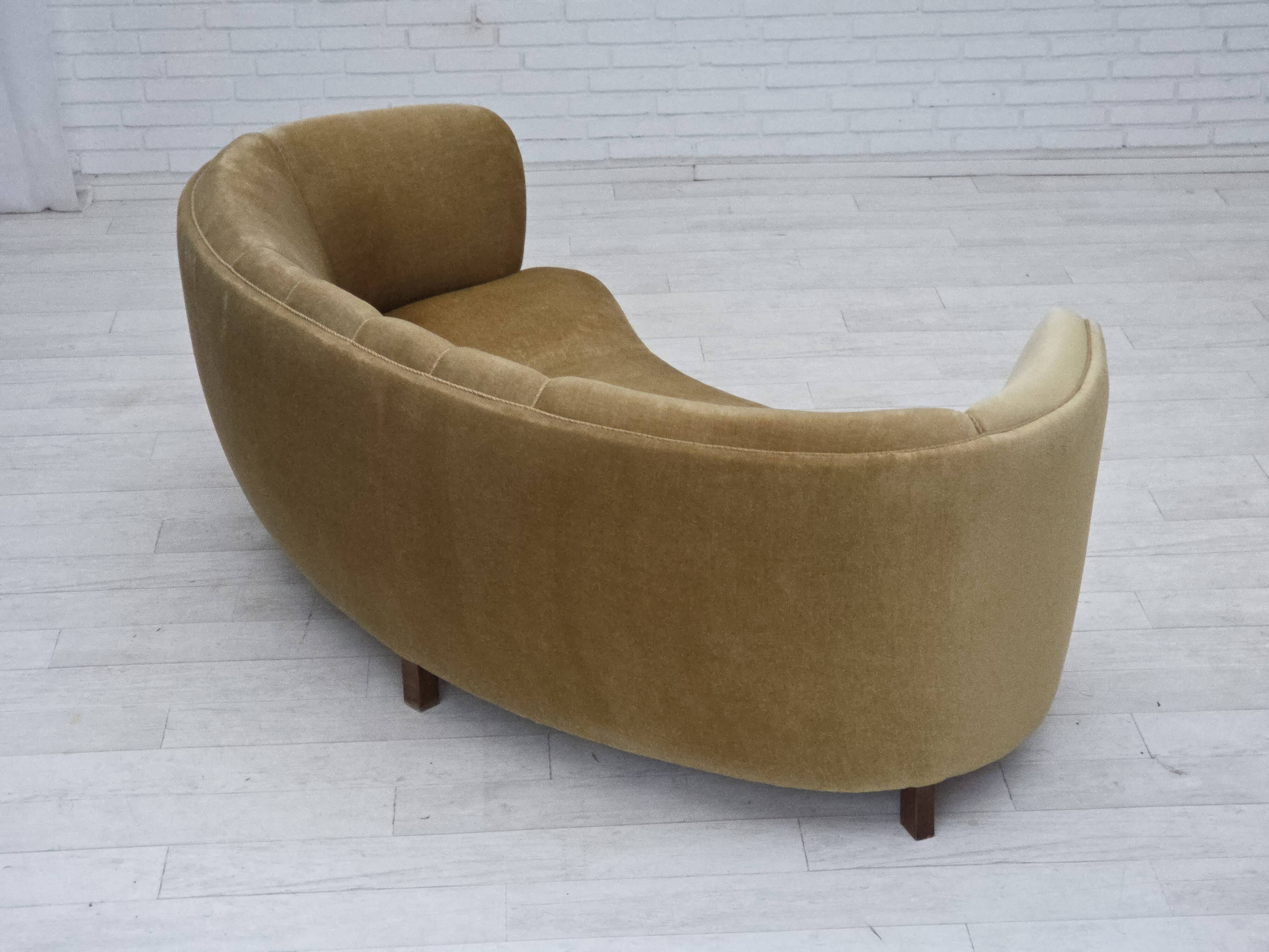 1960s, 3-seater Danish "Banan" sofa, original olive/green furniture velour.