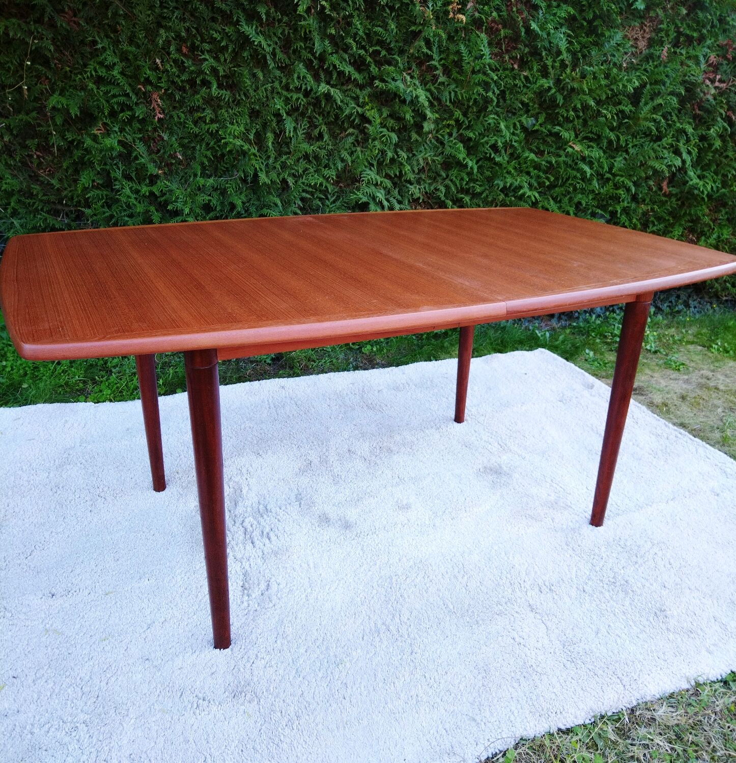Table à manger scandinave en teck par Aalf Aarseth pour Gustav Bahus