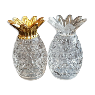 Salt and pepper design in pineapple shaped glass