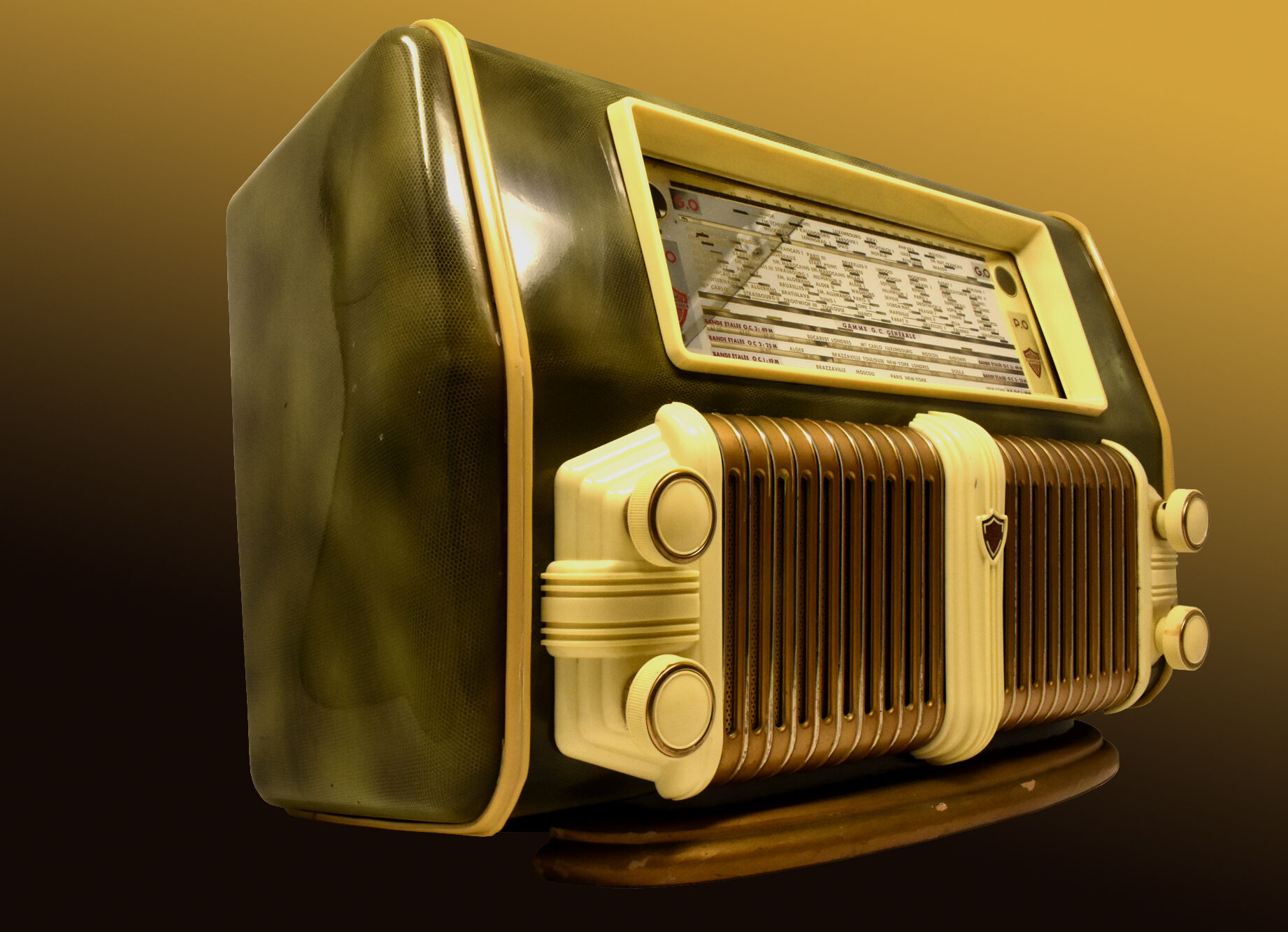 Radio TSF year 1951 Clarville M112