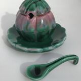Green and pink tomato barbotine with saucer