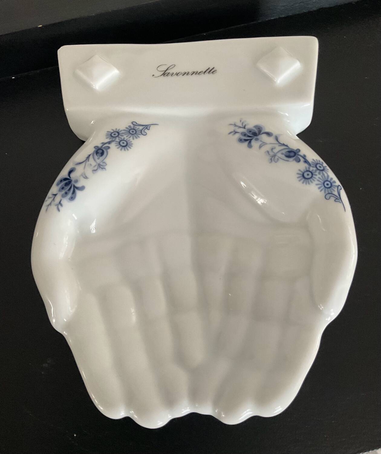 Vintage porcelain hand soap dish