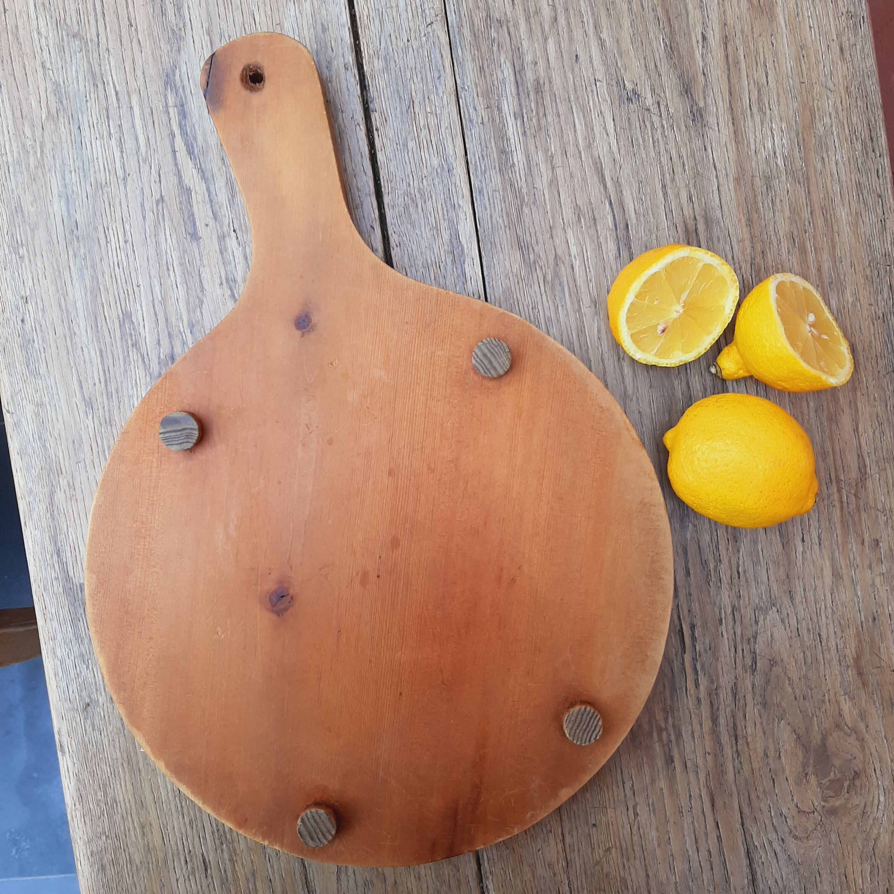 Vintage chiseled wood trivia