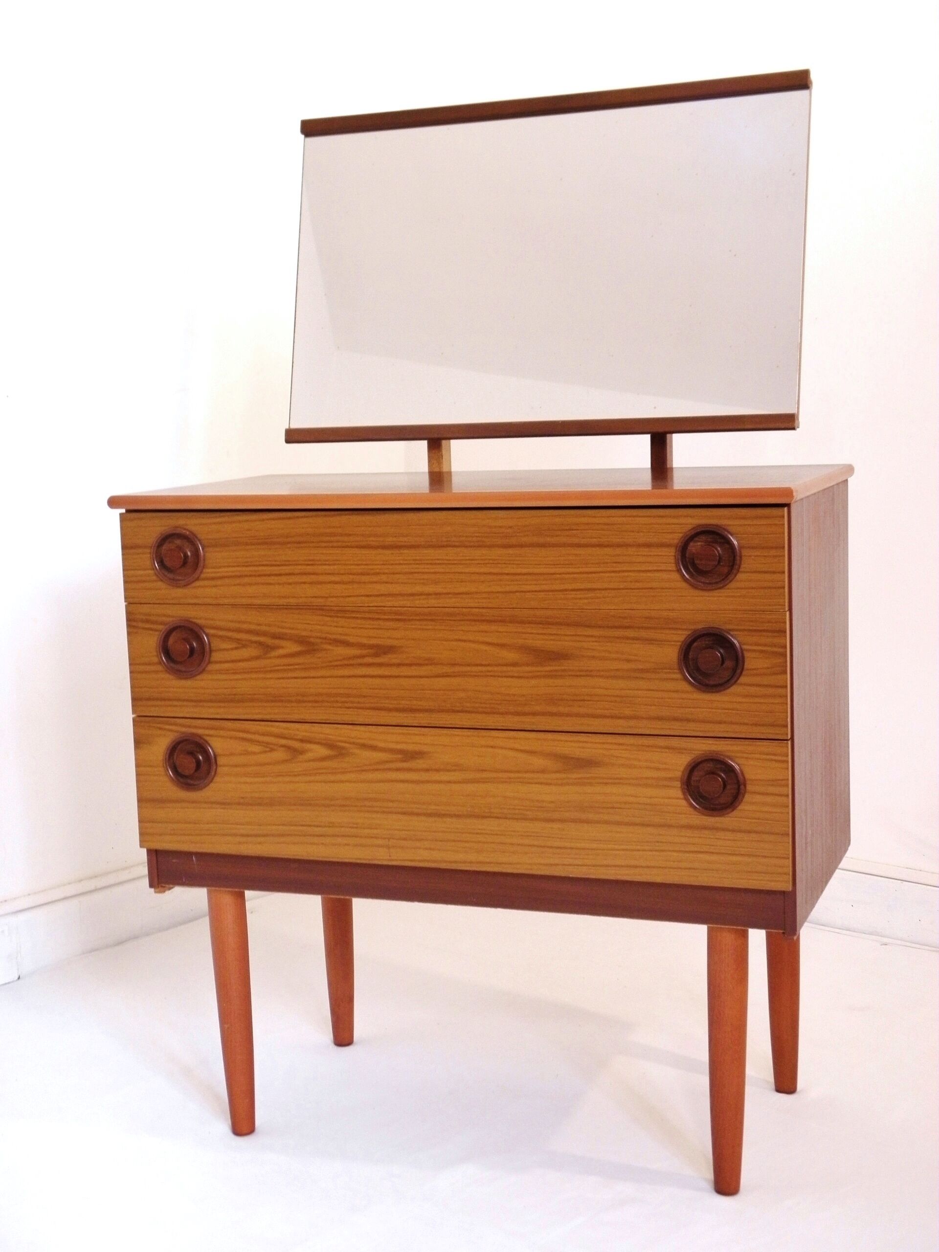 Chest of drawers dresser style scandinavian 70s