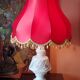 Lampe en verre opalin blanc et doré abat jour en satin rouge 75cm, 1950