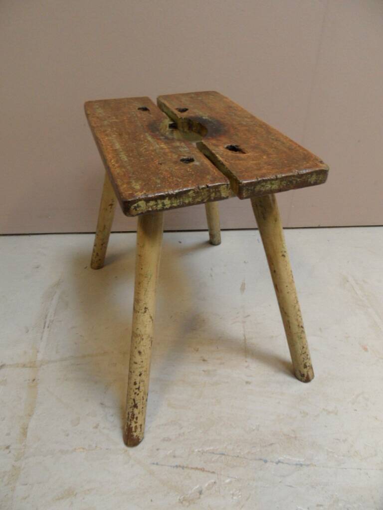 Tabouret de lait vintage