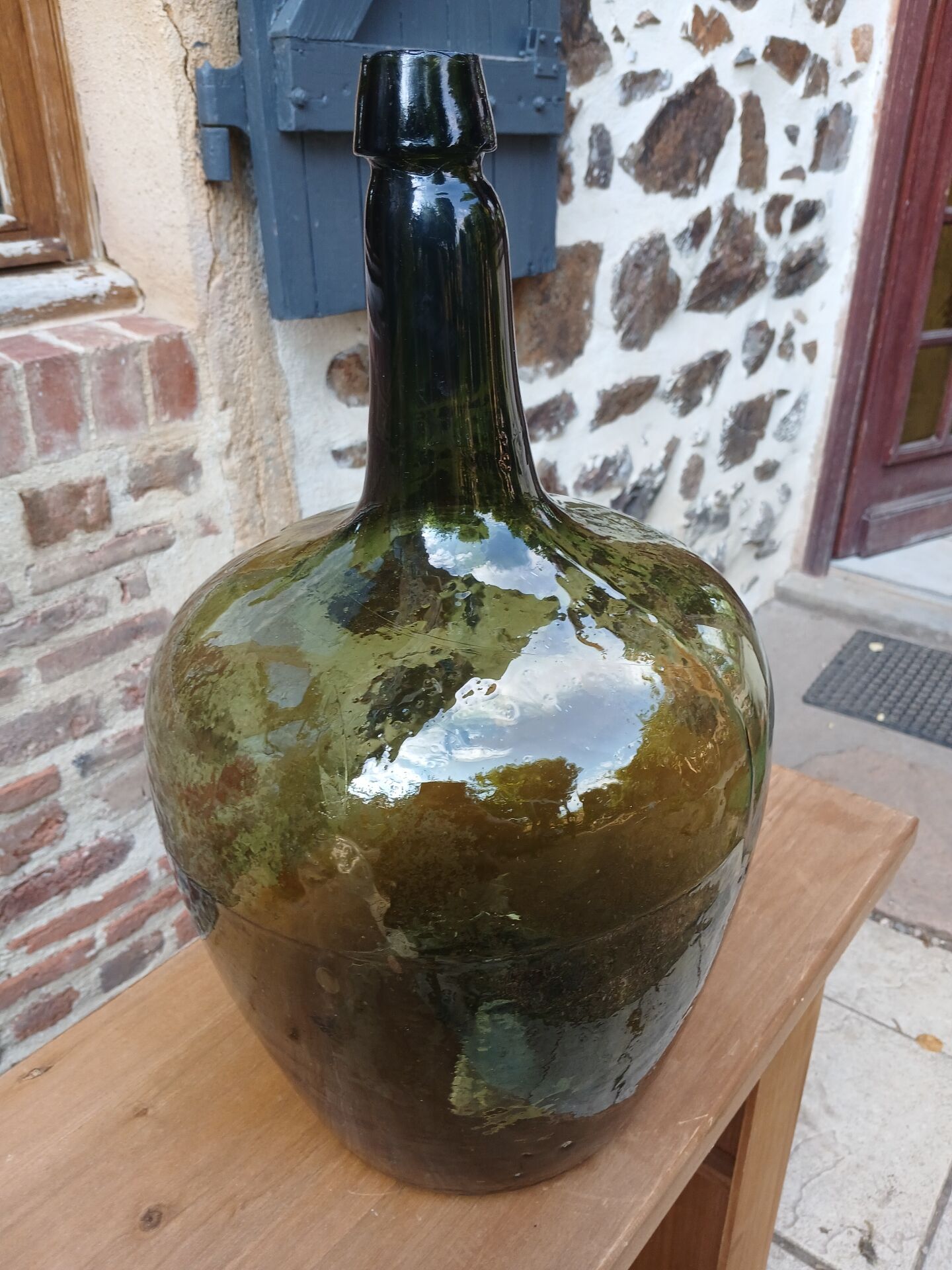 Old demijohn/ Dame Jeanne