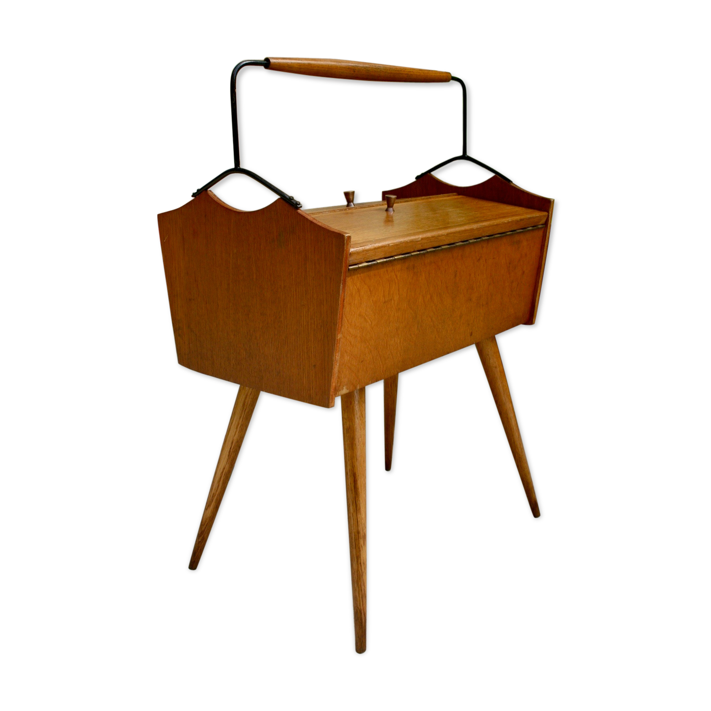 Standing sewing box from the 50s