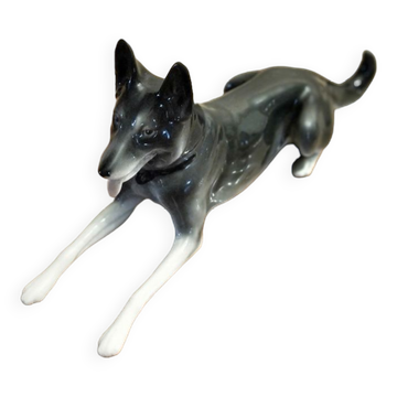 Porcelain dog 1932