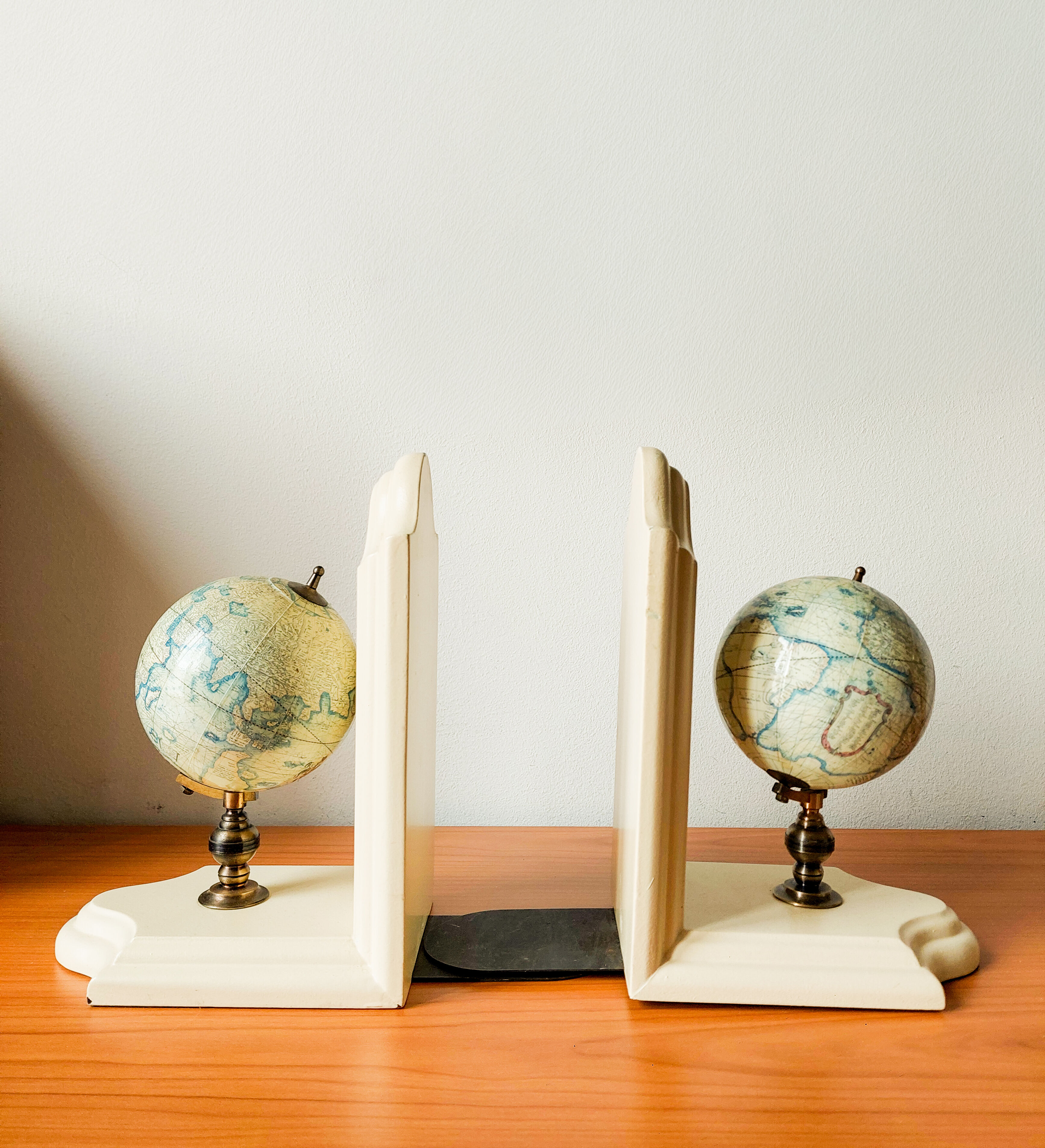 Pair of vintage globe bookends