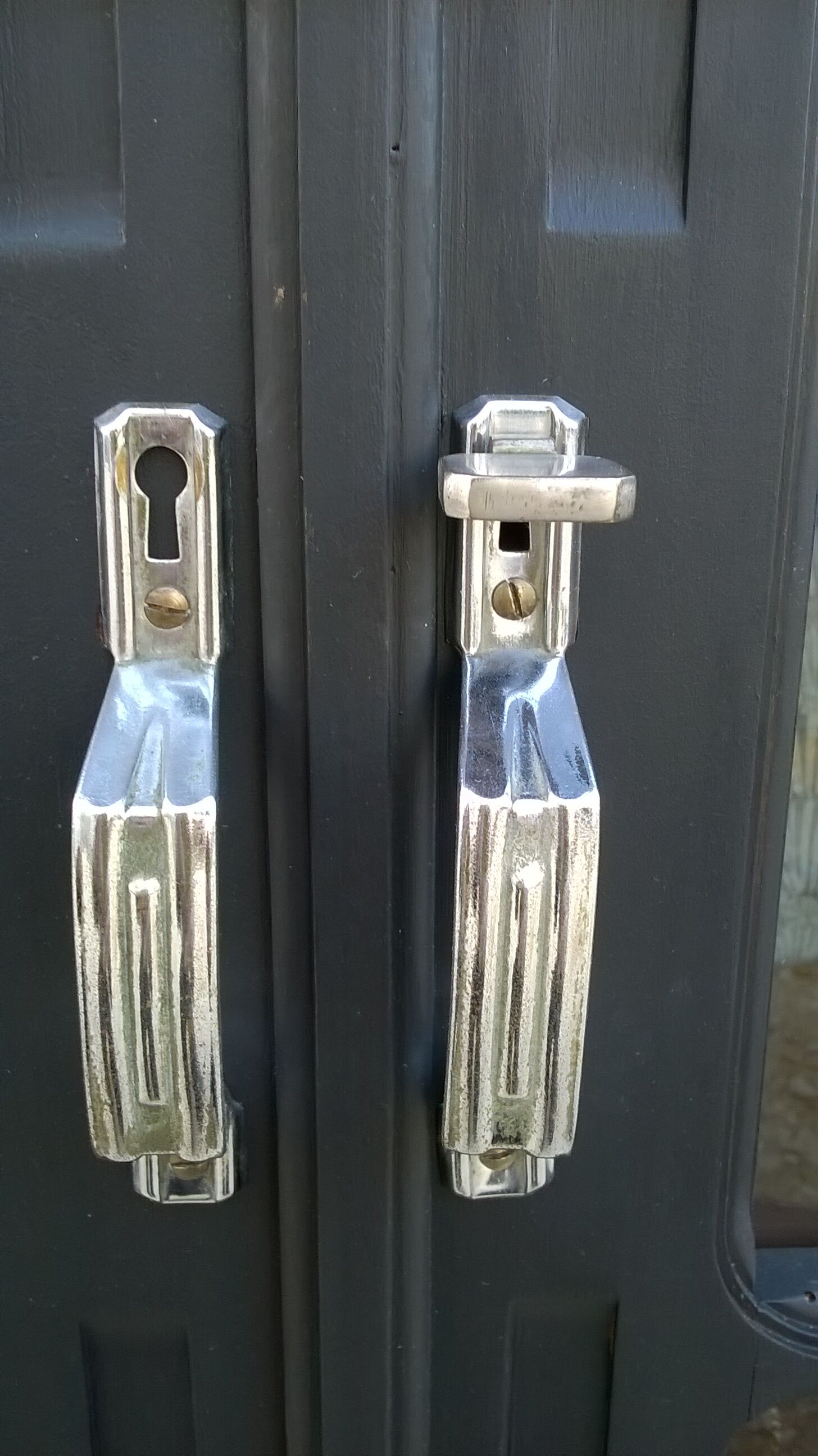 Parisian showcase cabinet 1930