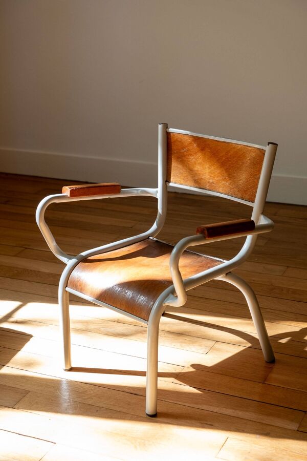 Chaise à accoudoirs pour enfant - Mobilier scolaire vintage, années 50-60