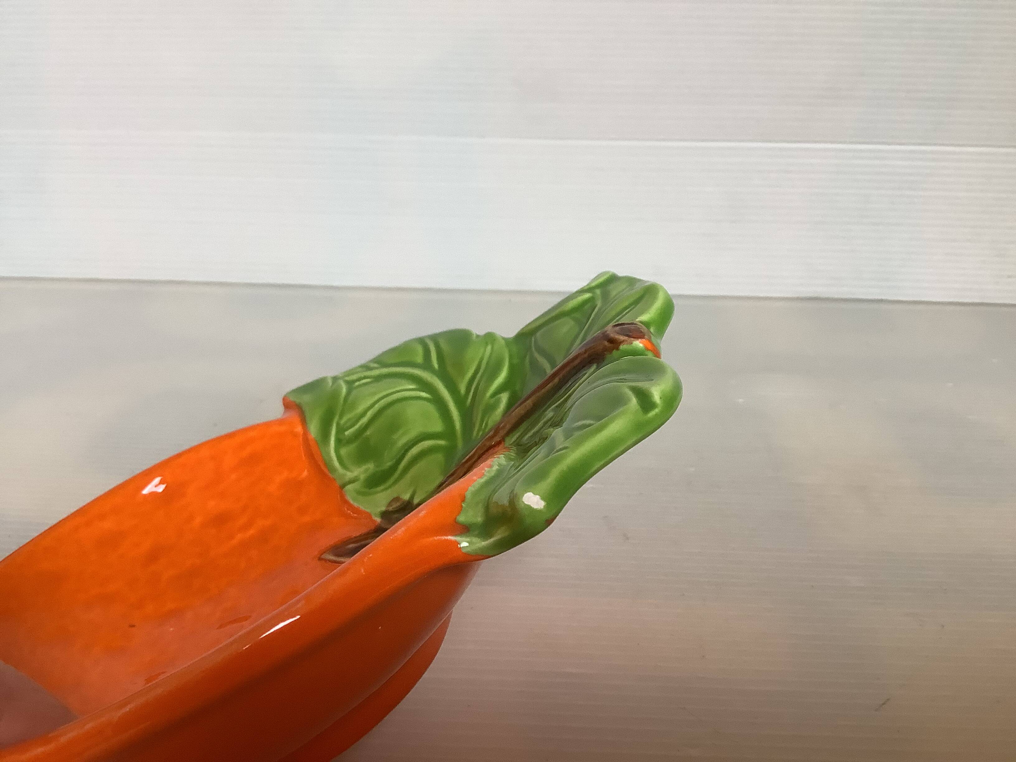 Empty fruit slip bowl pocket