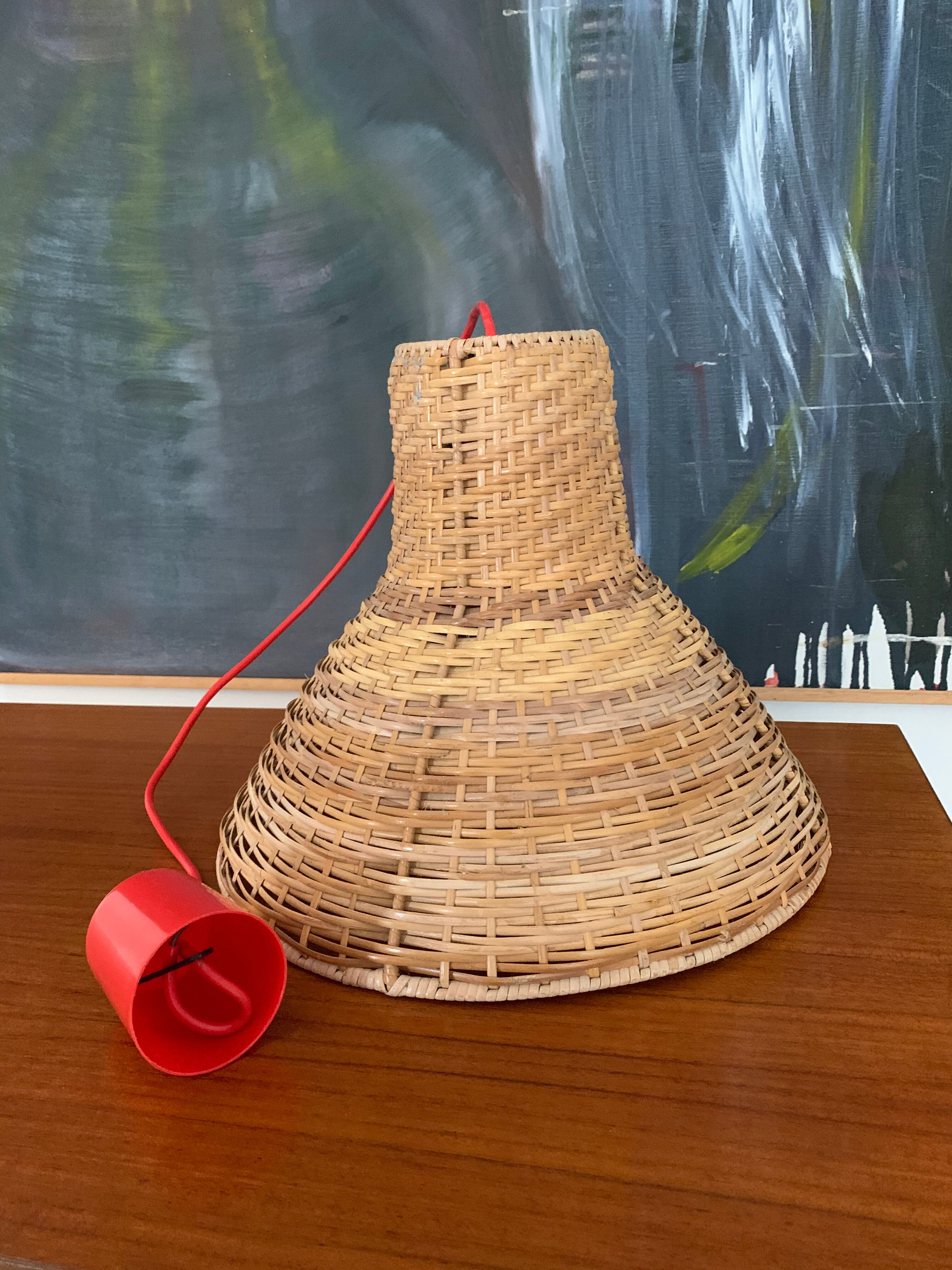 Vintage rattan hanging lamp