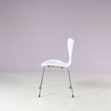 1980s Set of 5 “Butterfly” chairs by Arne Jacobsen for Fritz Hansen, Denmar