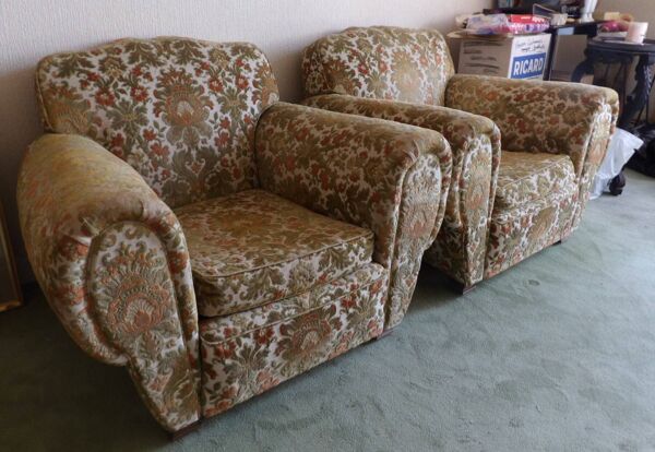 Paire de fauteuils club en tissu