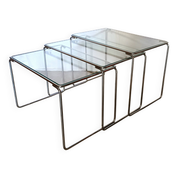 3 nesting tables in chrome metal and glass, 1970s.