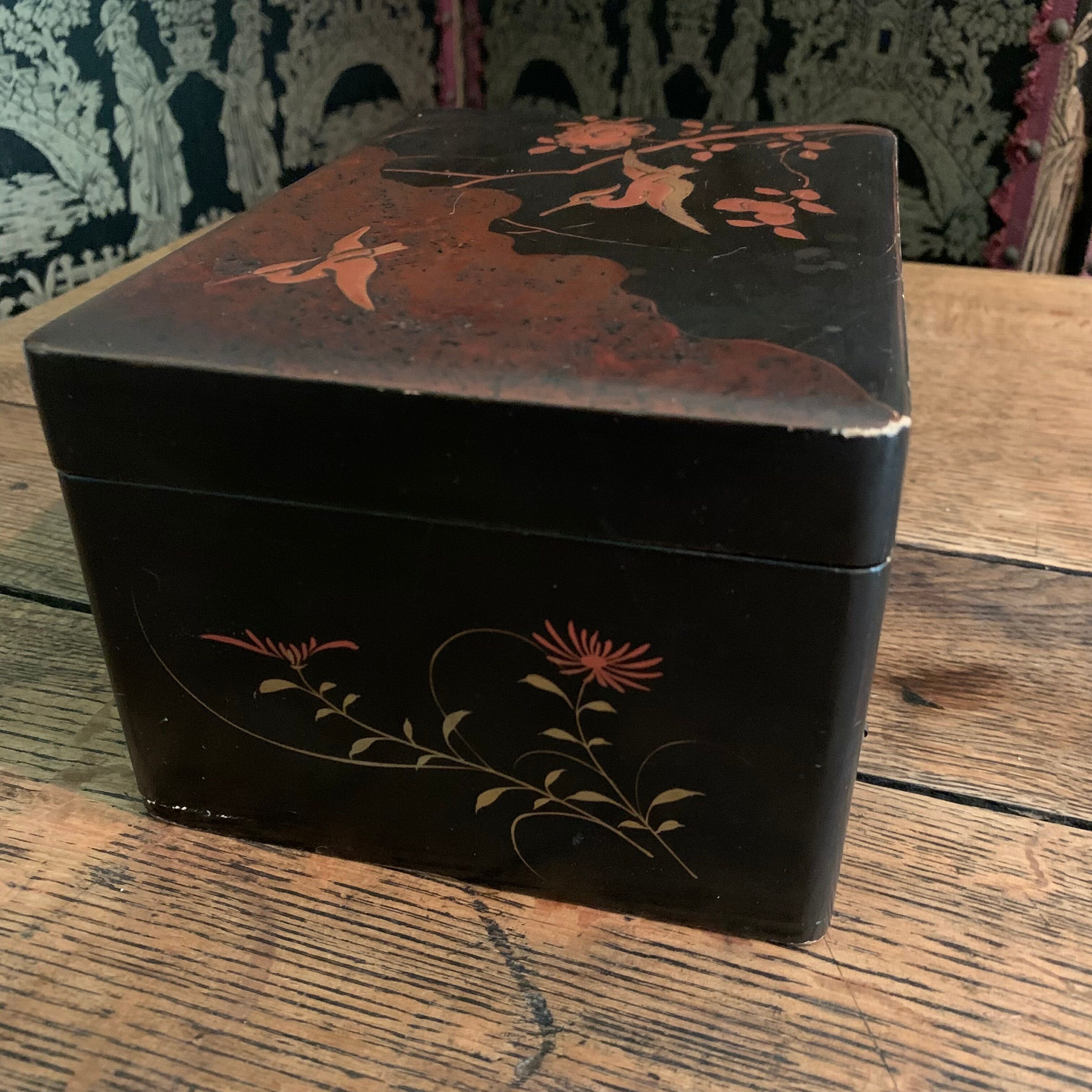 Jewelry box