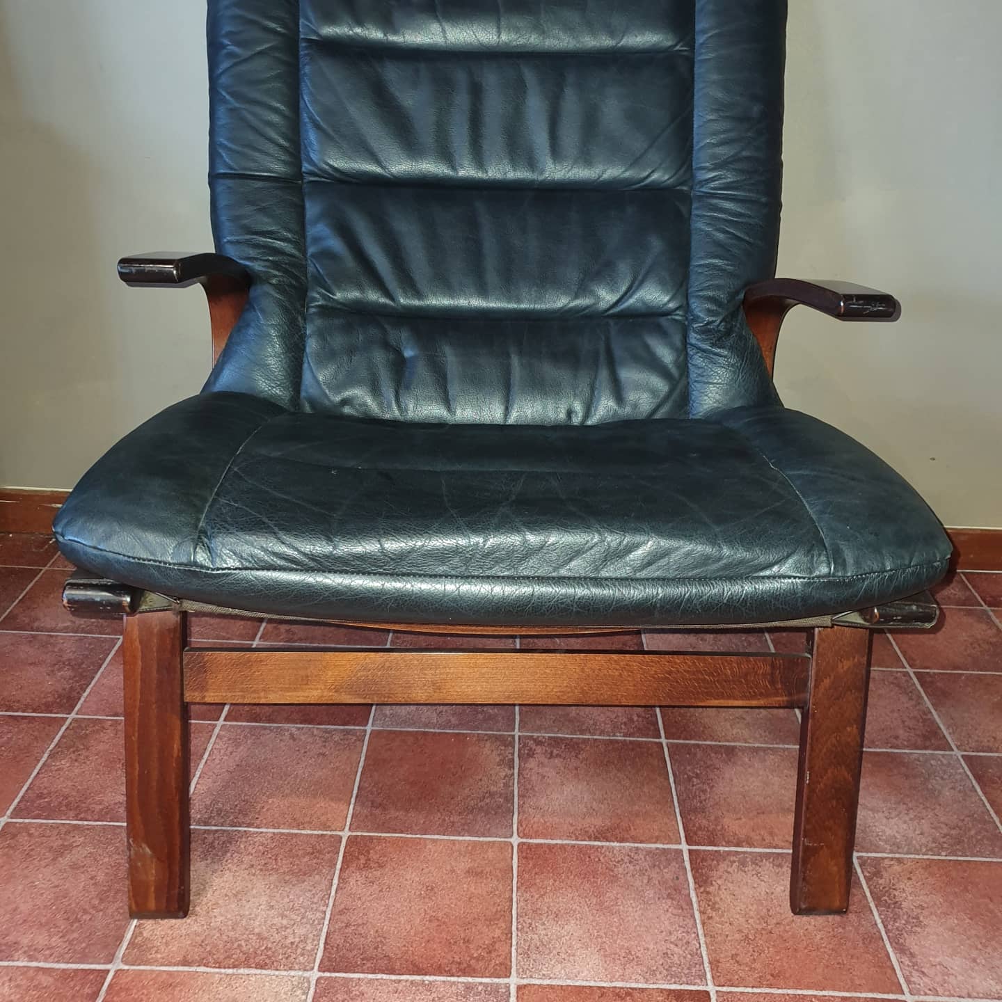 Lot of 2 armhairs from 70 years