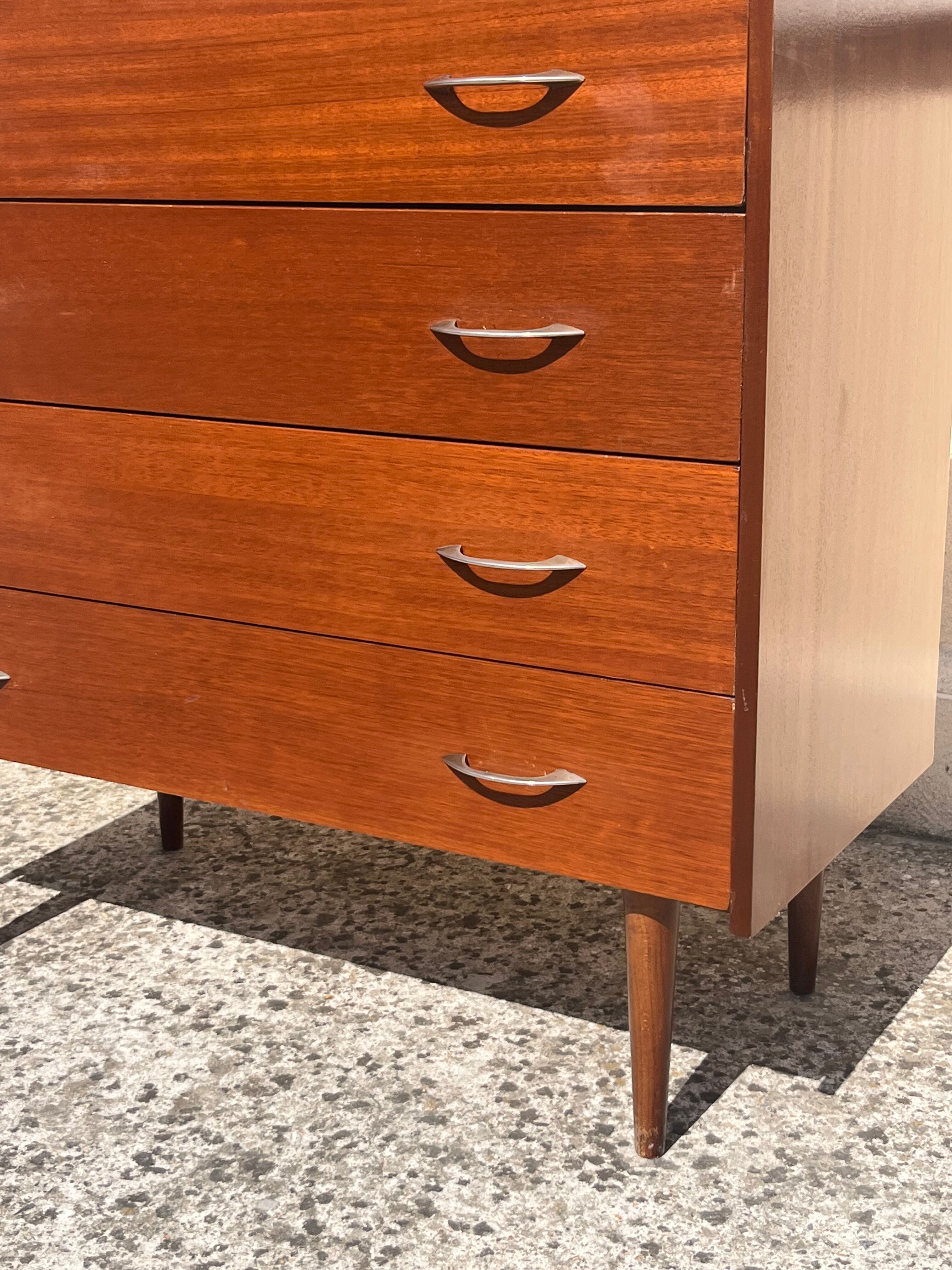 Vintage chest of drawers