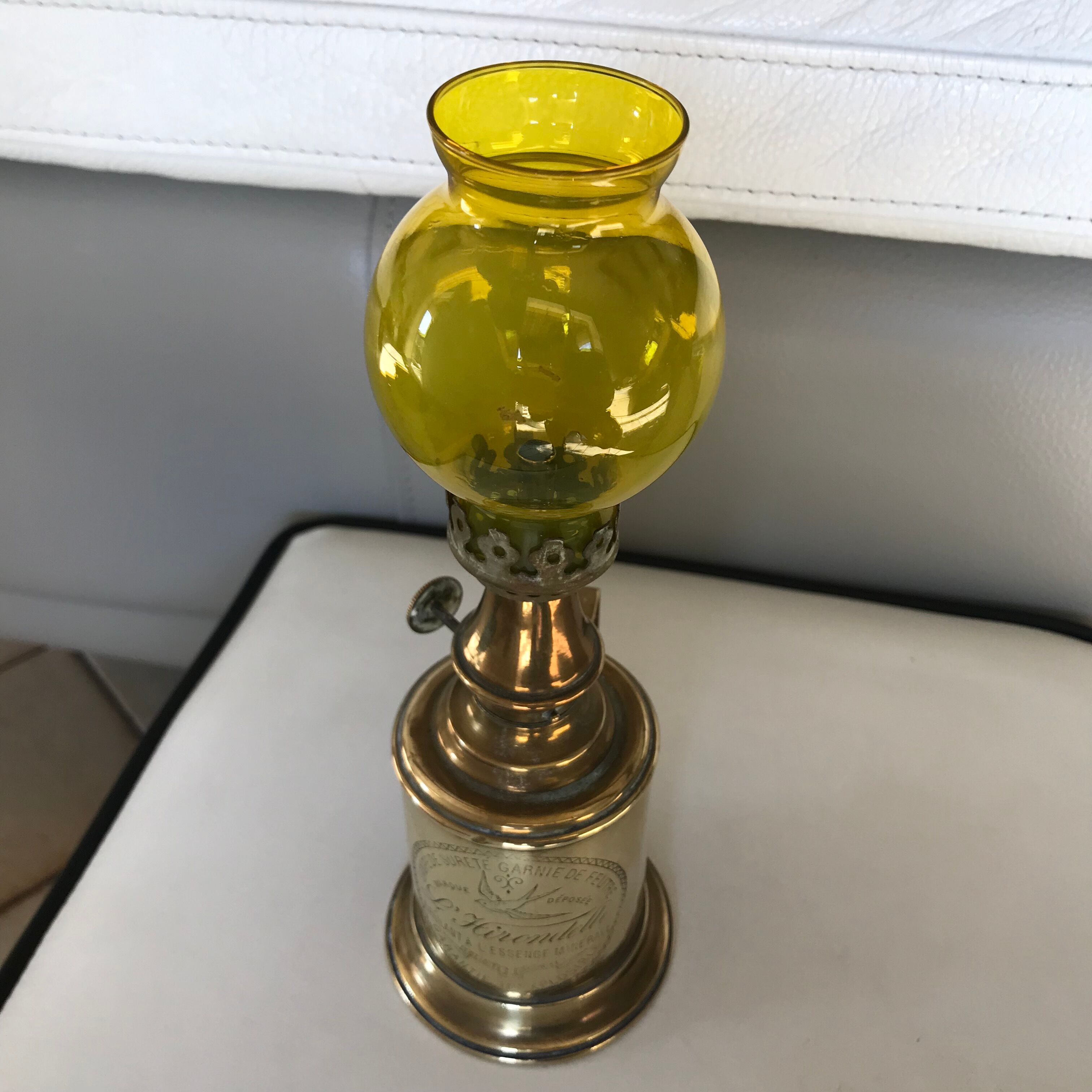 Lamp of surete l'hirondelle