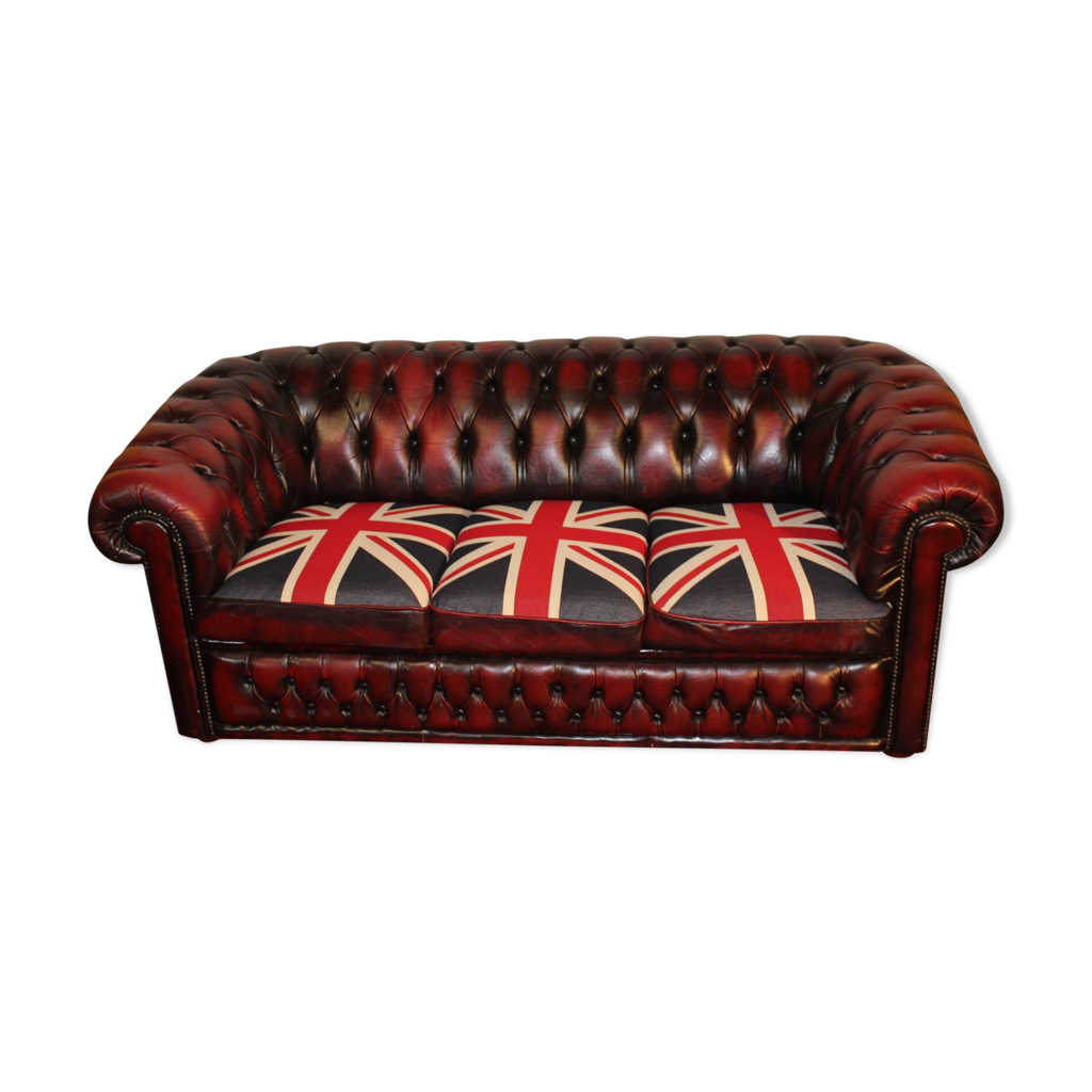 Red leather 3 seater chesterfield sofa with Union Jack cushions Selency