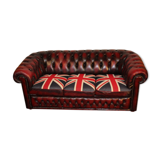 Canapé 3 places en cuir rouge avec coussins Union Jack