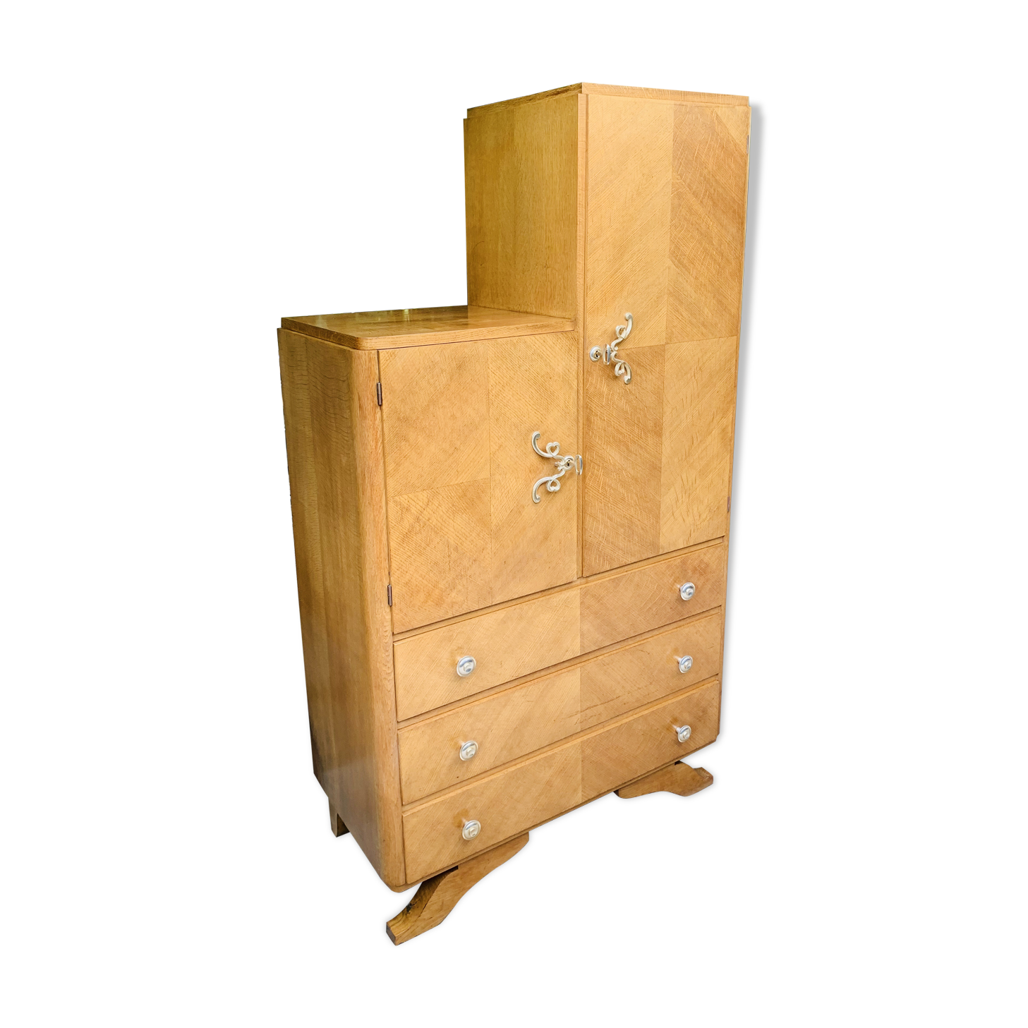 Asymmetrical cabinet 1950