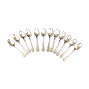 Set de 12 cuillères en métal
