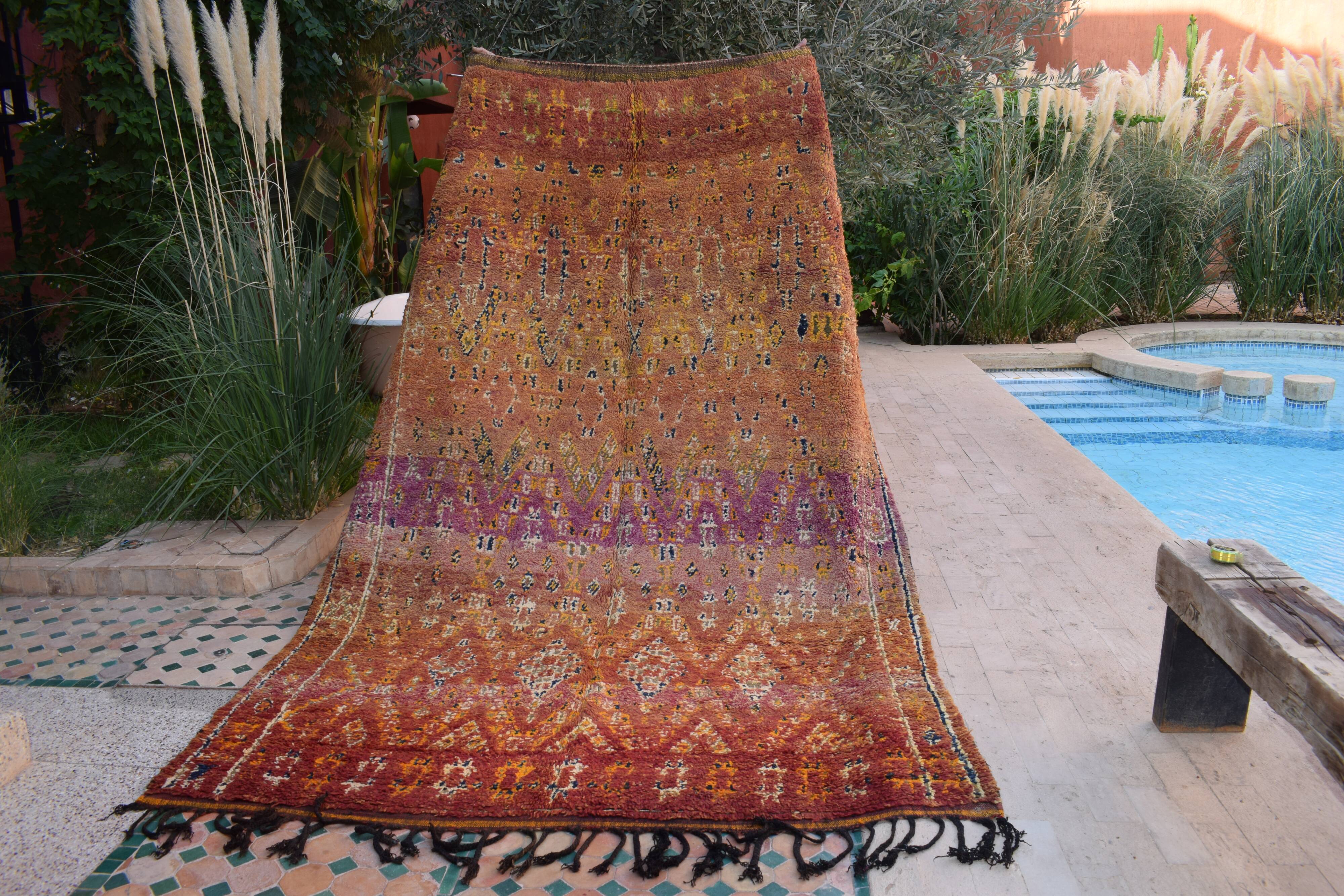 Vintage Moroccan Berber rug, 305x194 cm