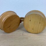 Paire de bougeoirs en bois vintage