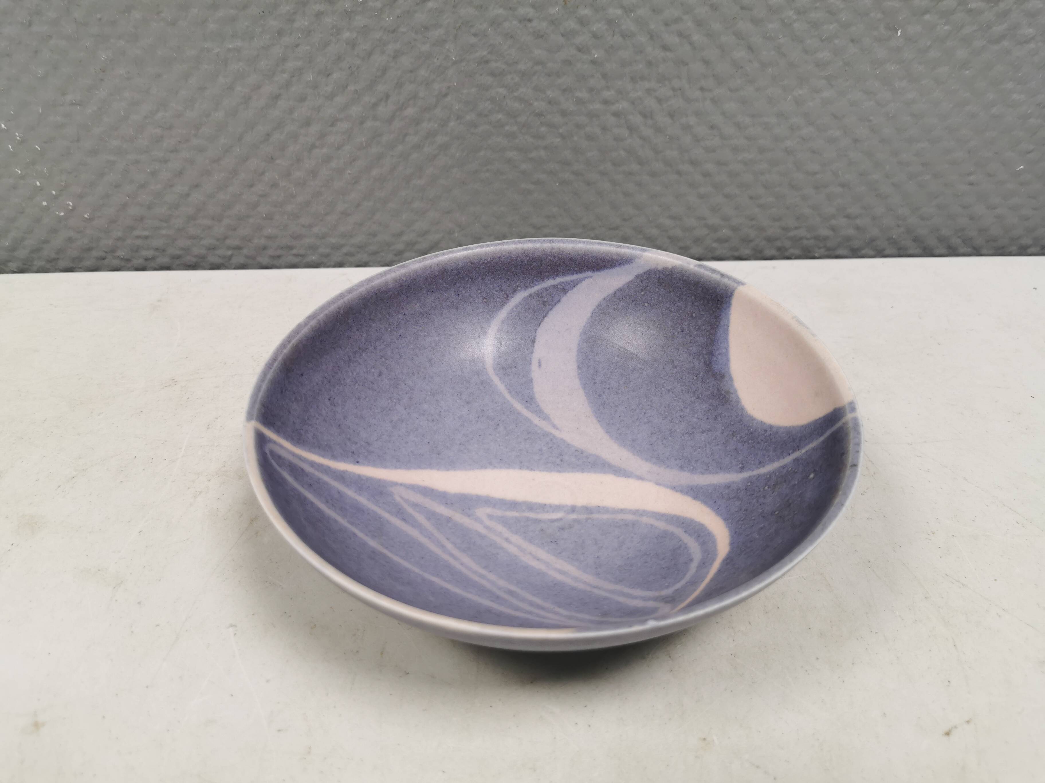 A unique bowl by Vibeke Fischer from 1984.