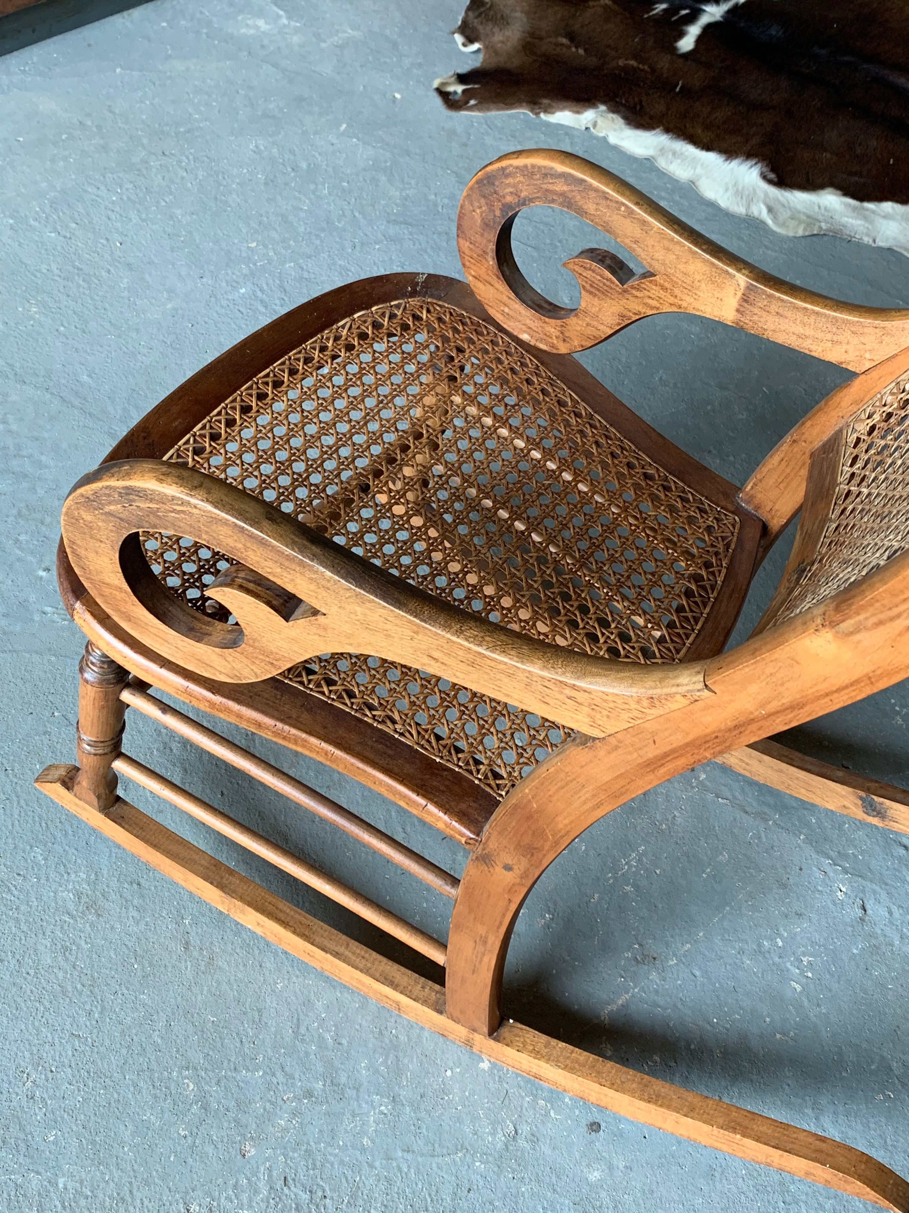 rocking-chair - wood and canning