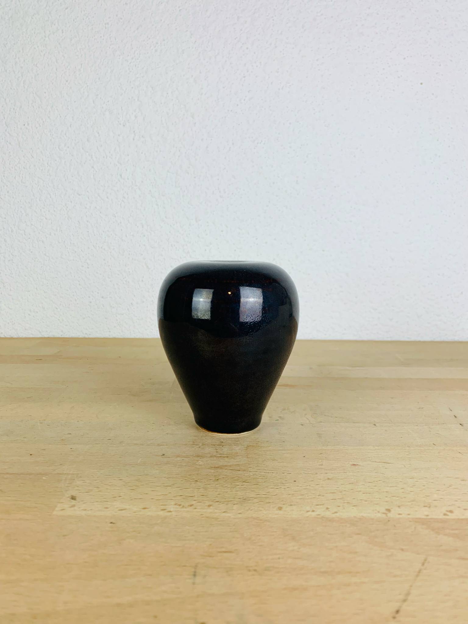 Black ceramic vase signed Comte, vintage