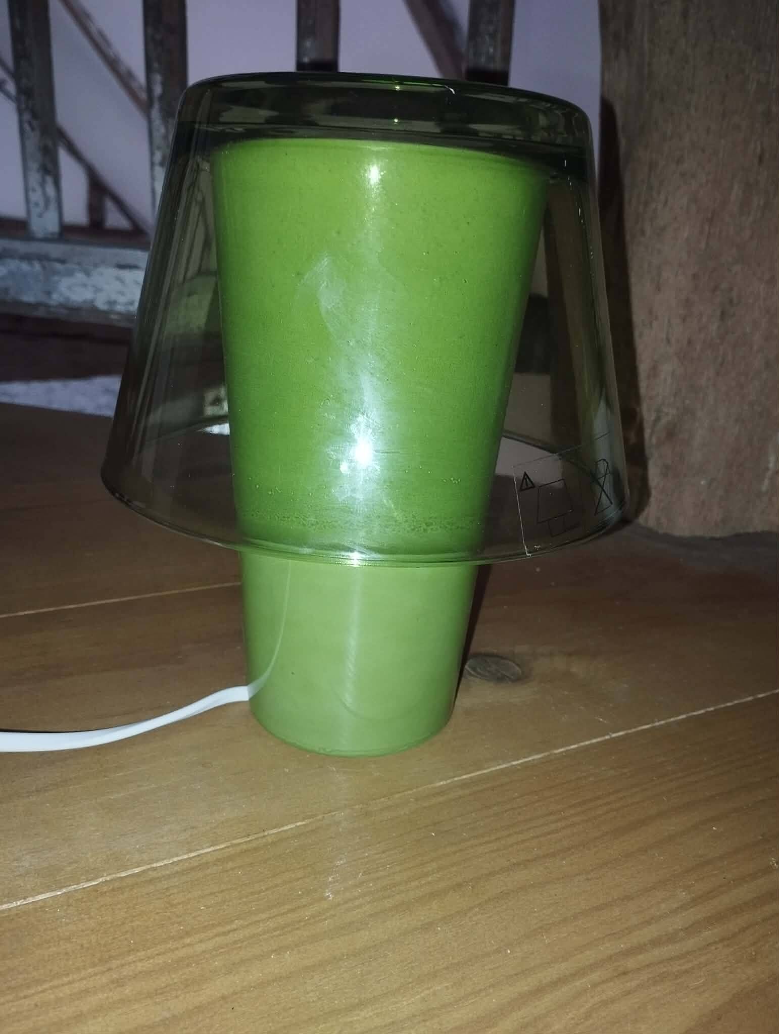 Lampe IKEA GAVIK – Vert pomme – Design scandinave