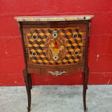 Commode en marqueterie Louis XVI Transition