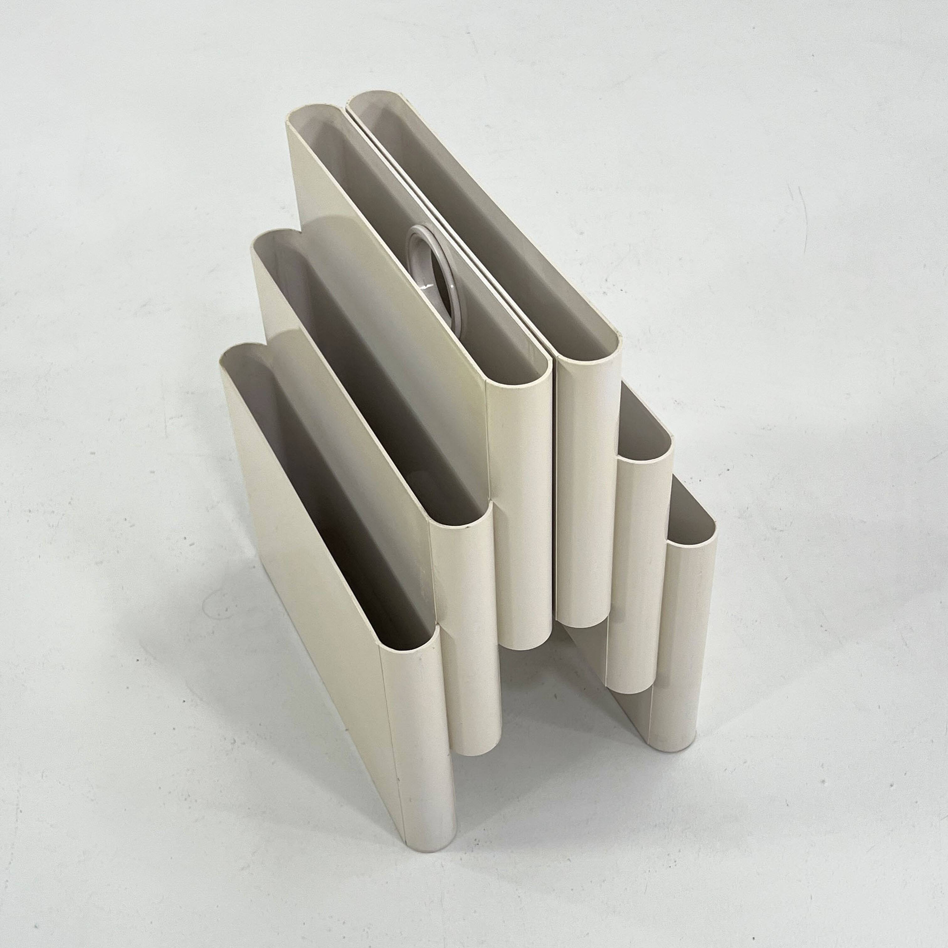Porte-magazines crème par Giotto Stoppino pour Kartell, 1970