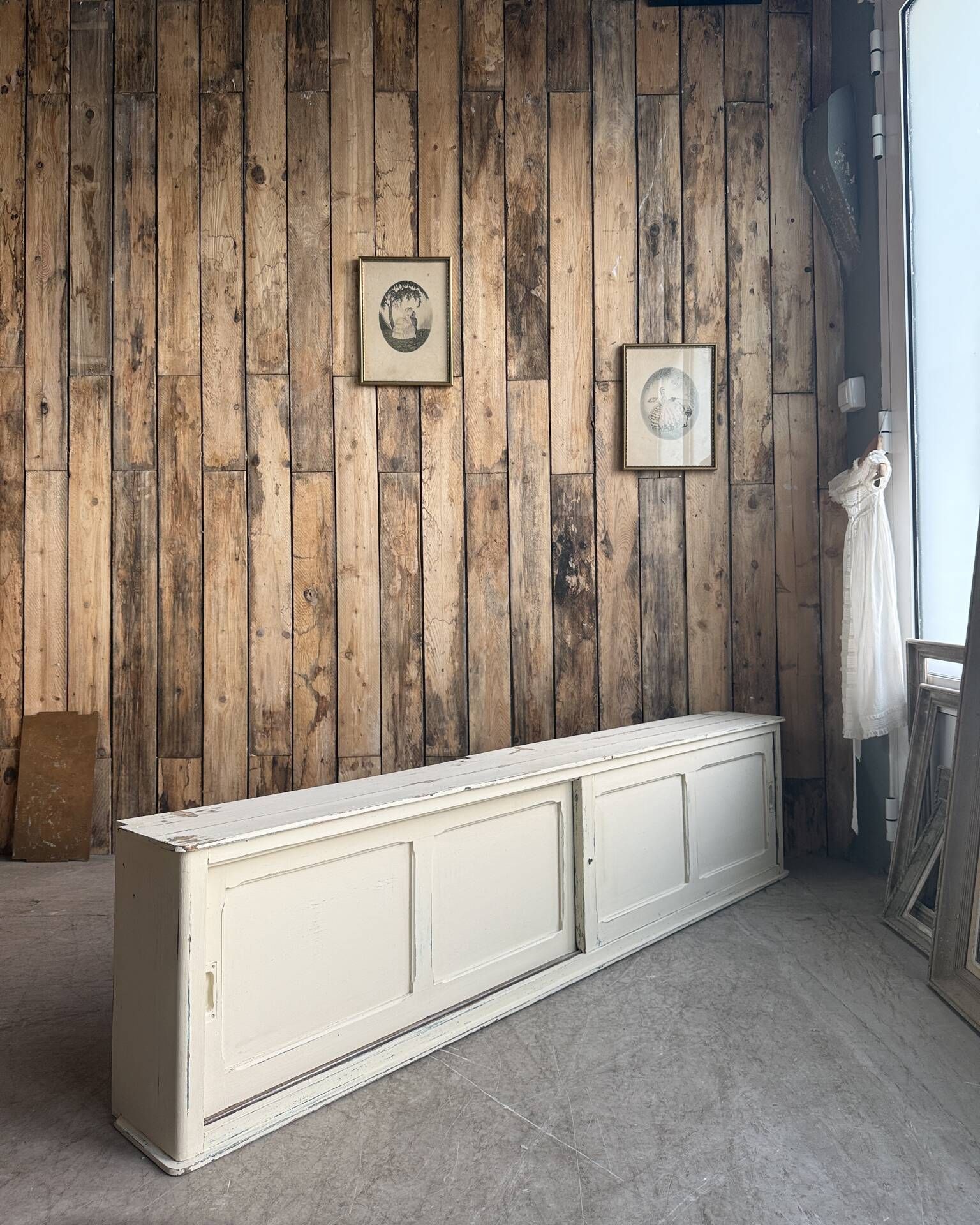 Vintage patinated work cabinet with sliding doors (renovated)