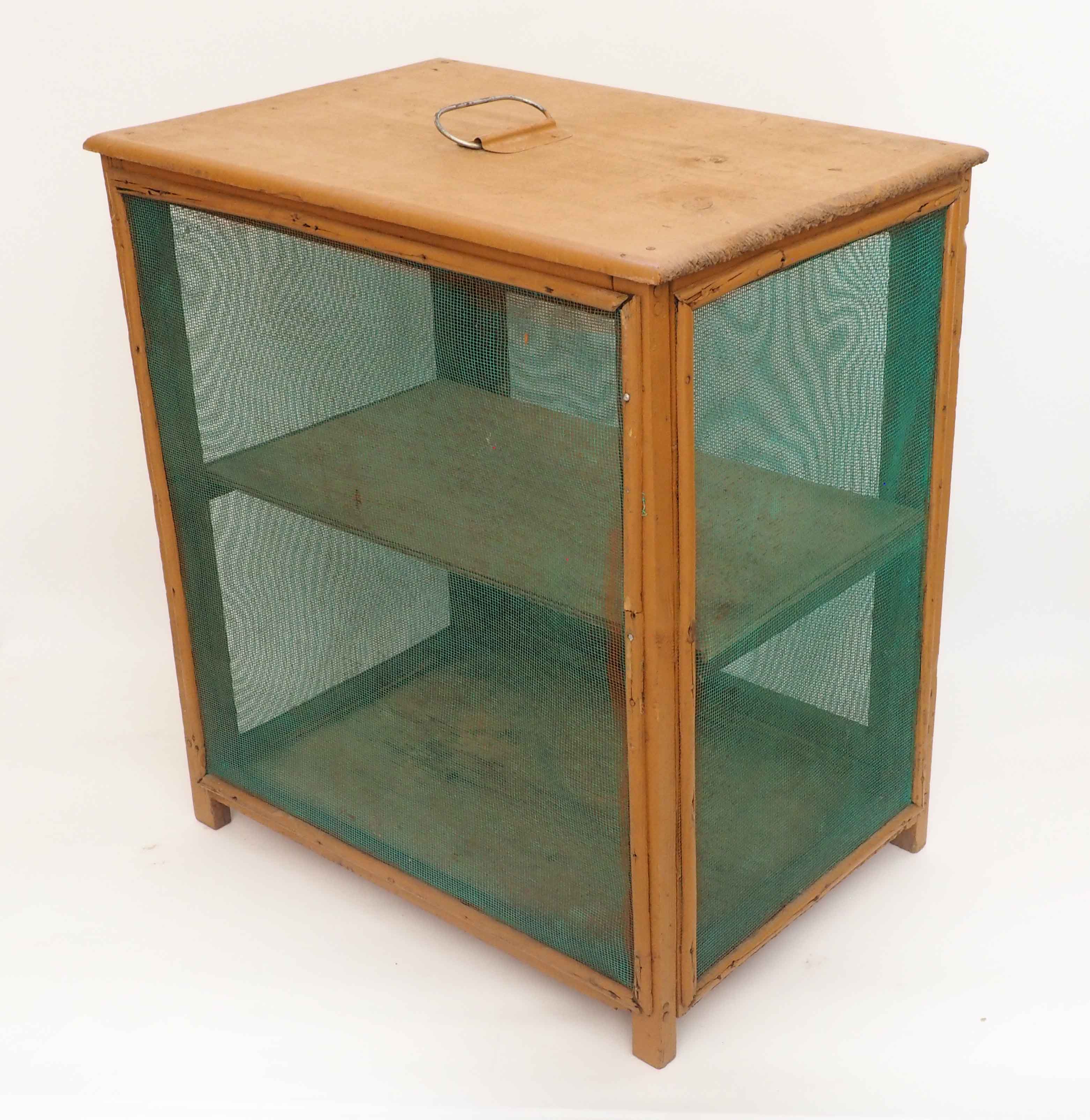 Garde manger, cave à fromage ancien Selency