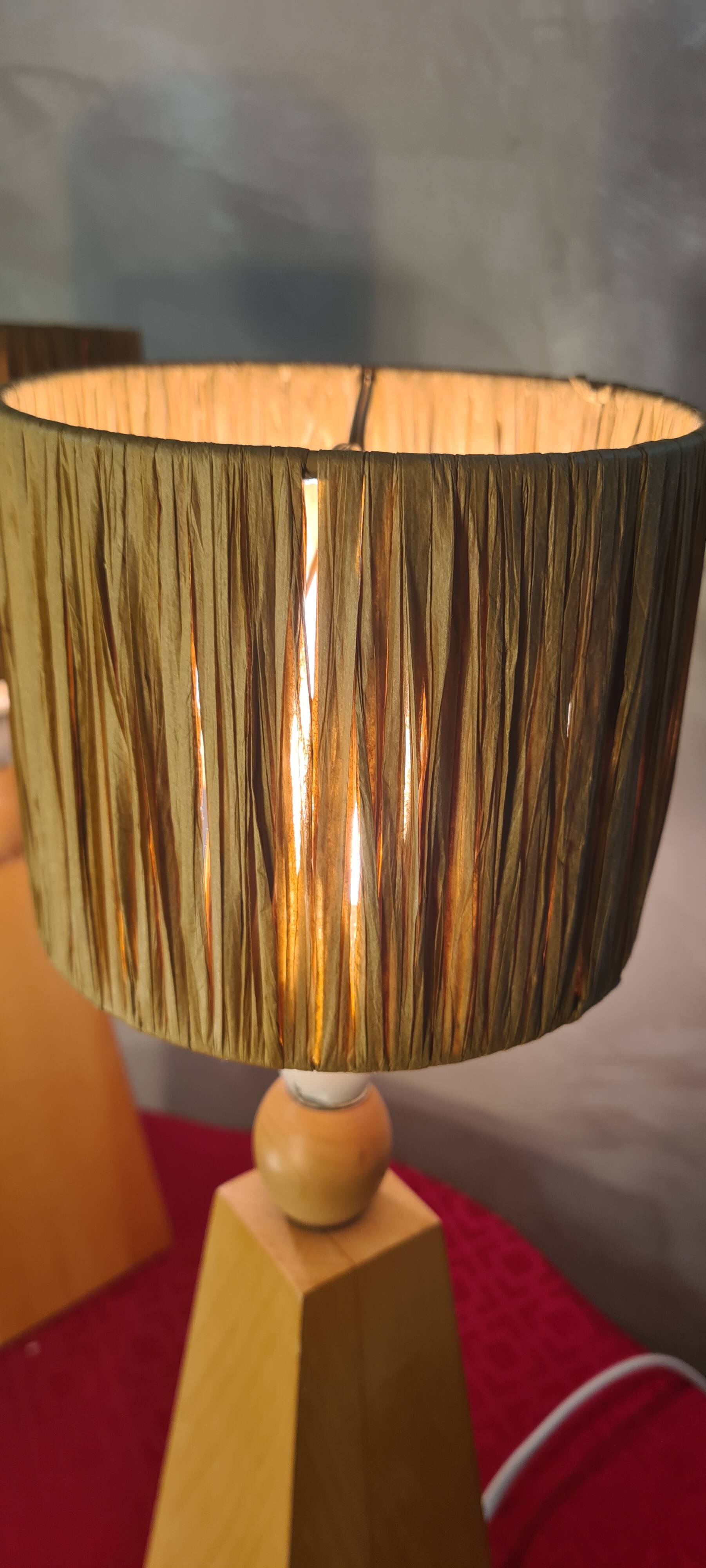 2 Scandinavian style bedside lamps in solid wood and raffia shade 40