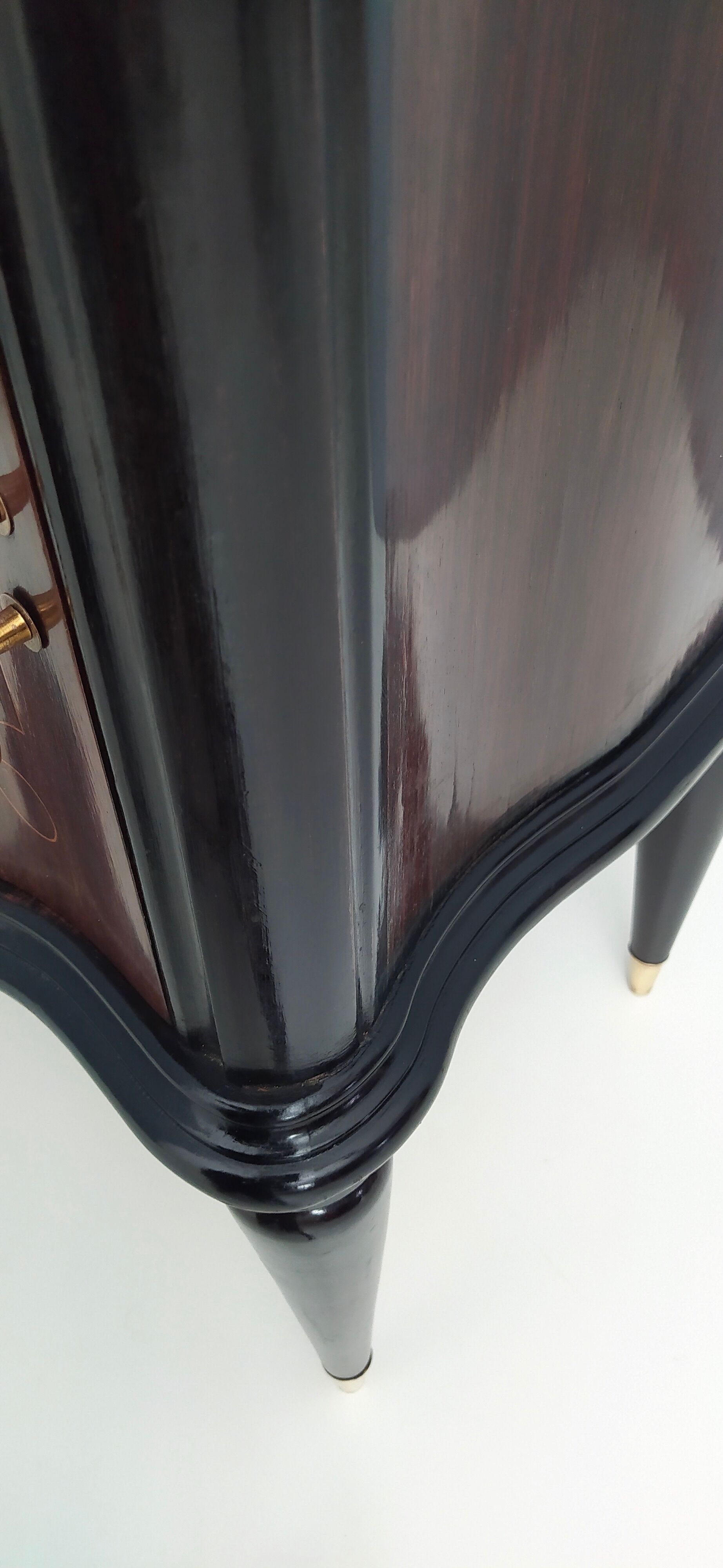 Pair of Mahogany Nightstands with in the Style of Tomaso Buzzi, Italy, 1950s