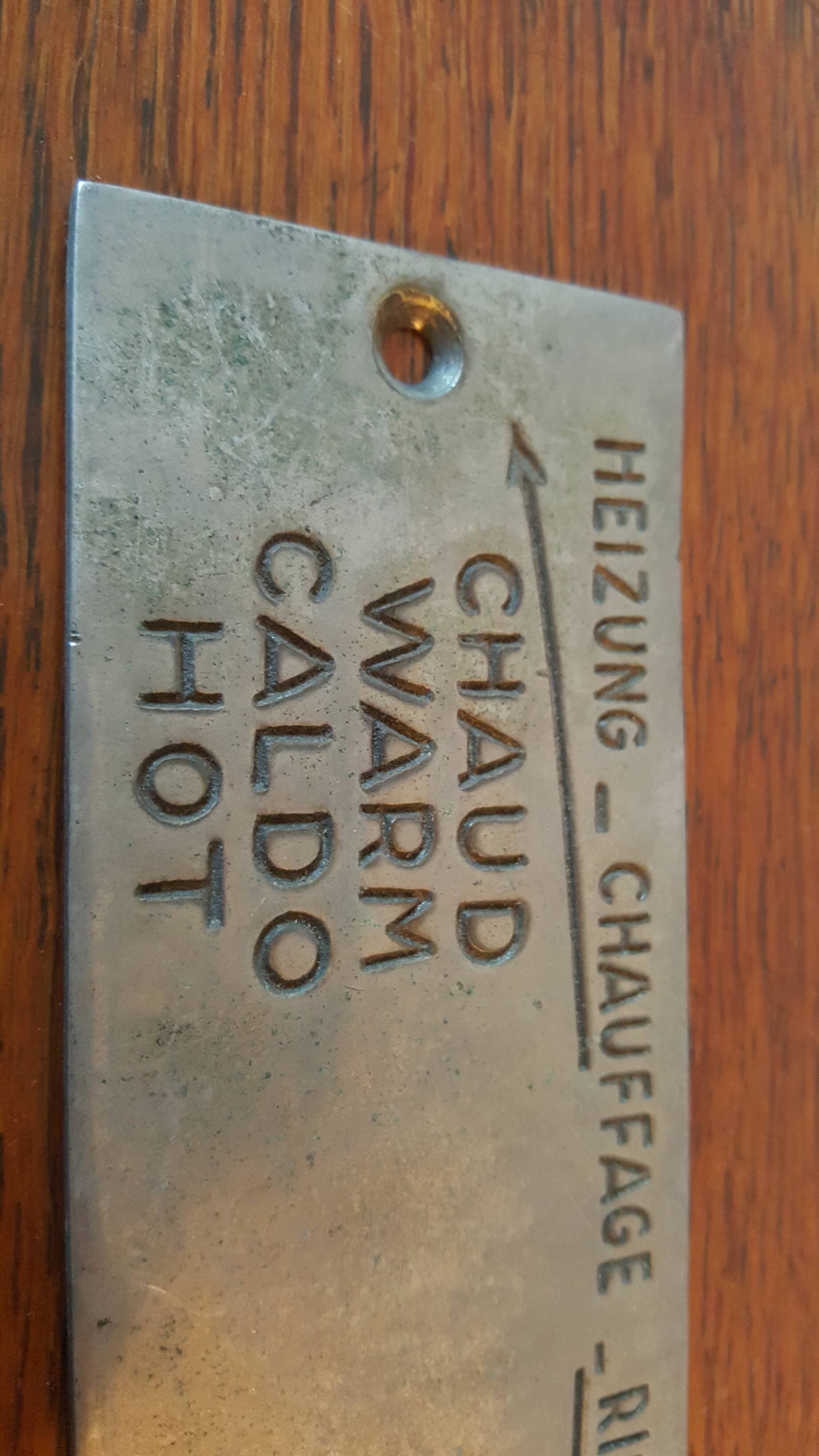 Plaque métallique signalétique chauffage eau chaude eau chaude froide hôtellerie