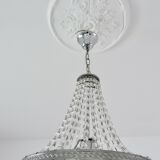 Balloon chandelier with pendants