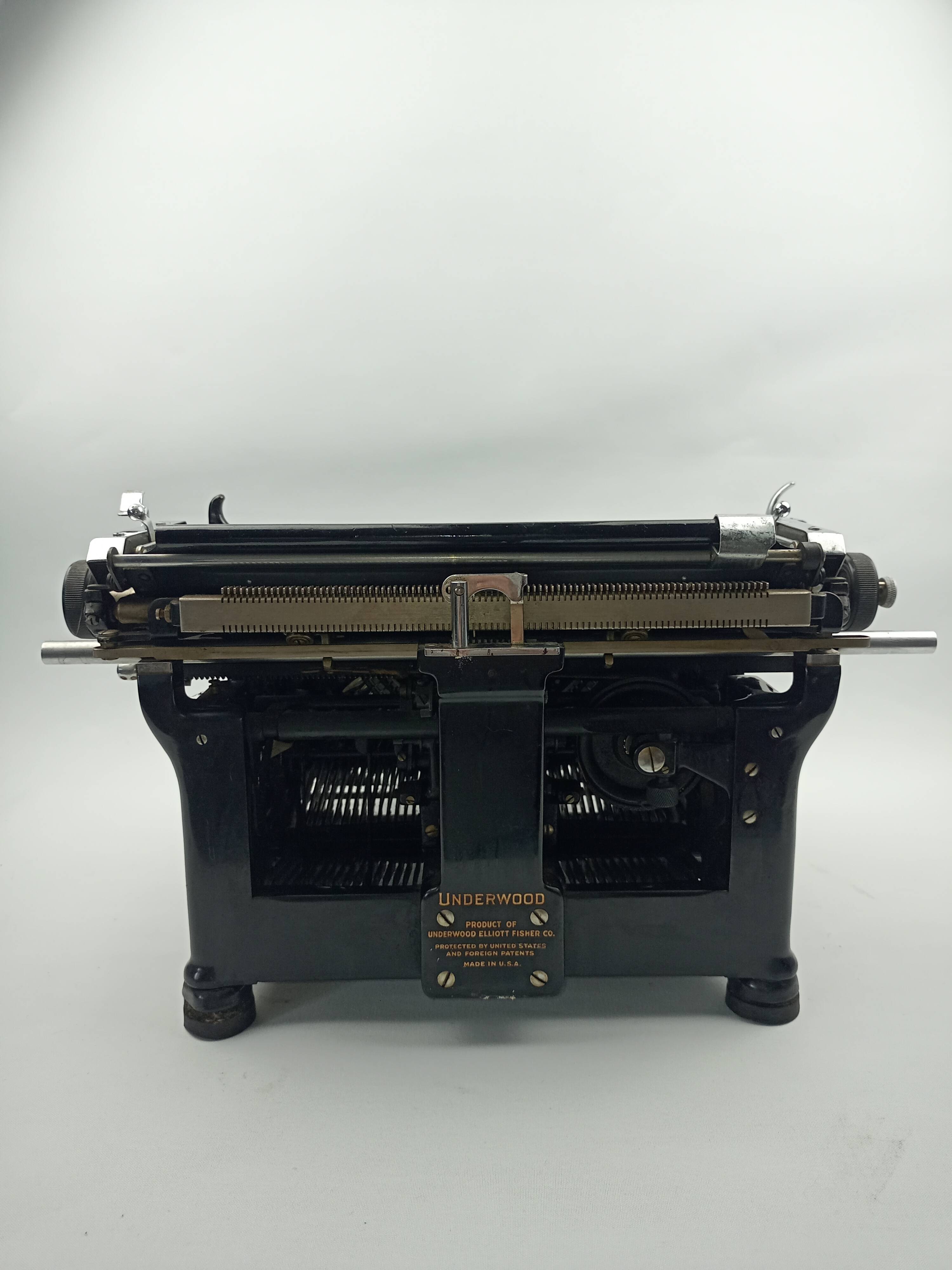 Underwood No. 5 of 1911 typewriter - Standard - Champion
