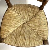 Antique chair in turned wood with straw seat – Carved lyre backrest