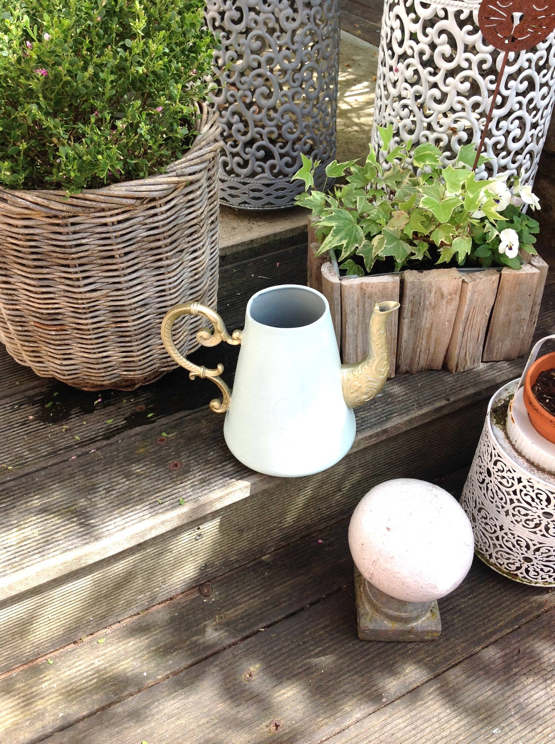 Peppermint and gold "cafetiere" watering can